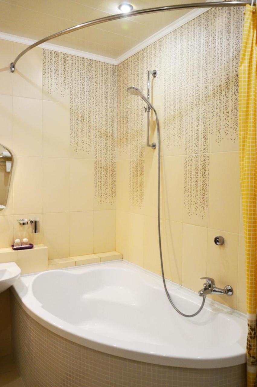 Comfort Apartments - Beautiful Suite By The Park Grodno Dış mekan fotoğraf