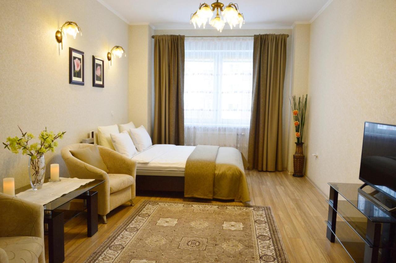 Comfort Apartments - Beautiful Suite By The Park Grodno Dış mekan fotoğraf